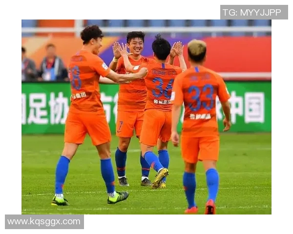 鲁能与中能2013年对决回顾:激情四溢的足球盛宴与精彩瞬间分析